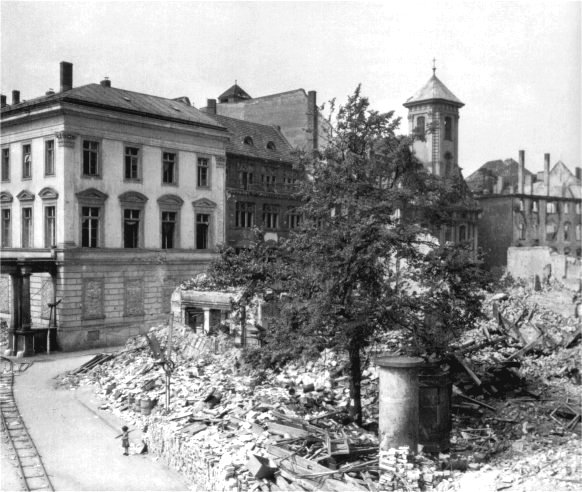 1945_schlossstrasse.jpg
