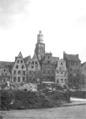 1945_weissbergergasse.jpg