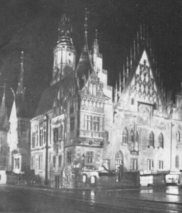 rathaus_night_1938.jpg