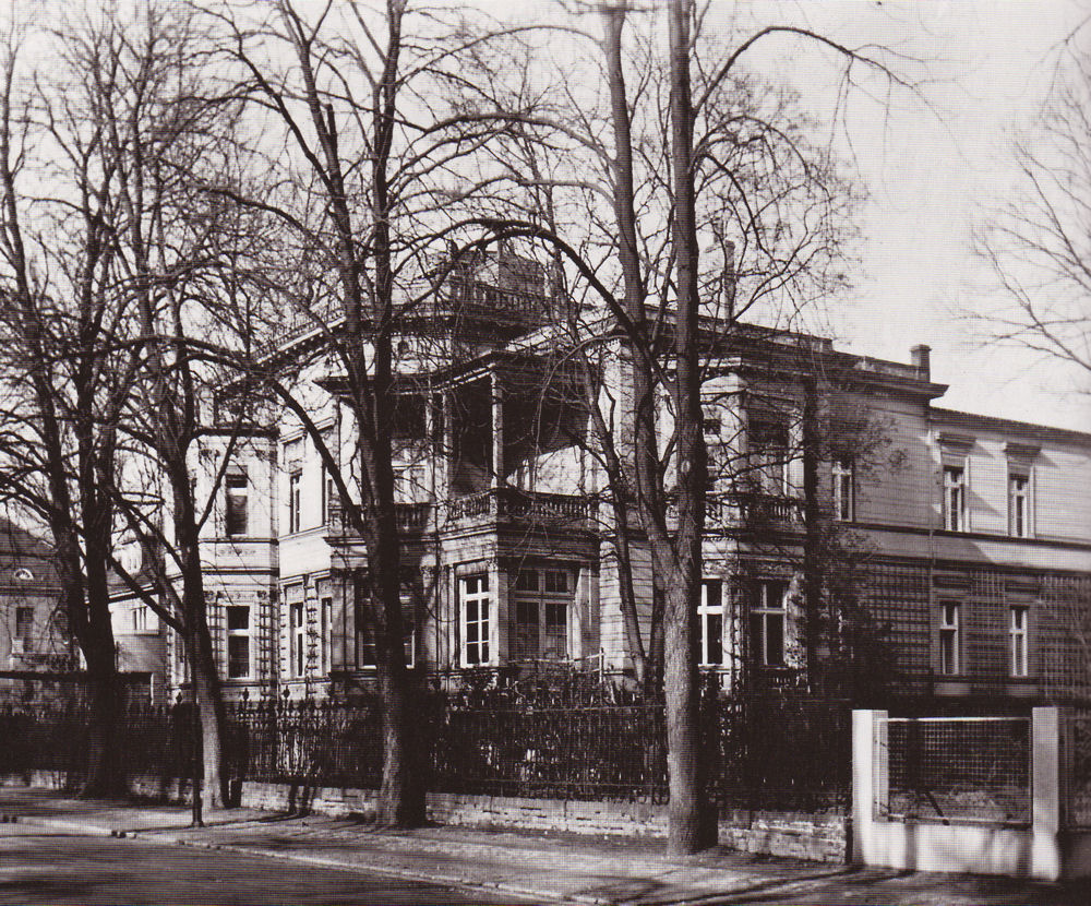 villa.jpg