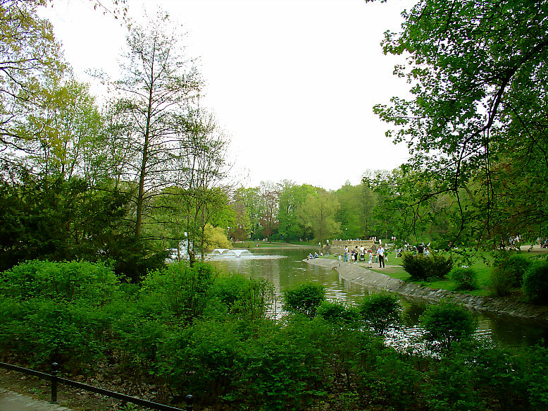 ParkPolud2.JPG