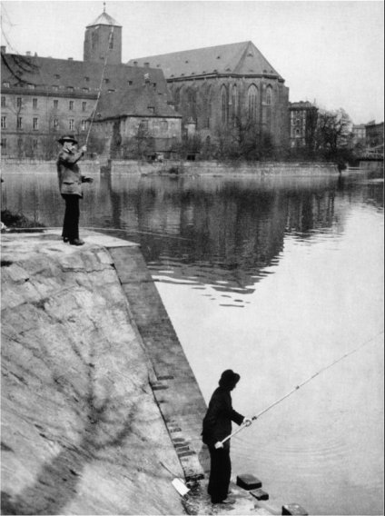 fishing_sand.jpg