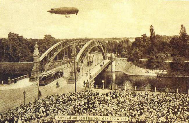 zeppelin.jpg