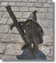 529px-wroclaw_krasnal_grun-waldek.jpg