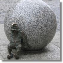 wroclaw_krasnal_syzyfek.jpg