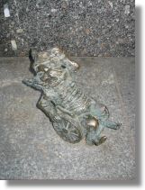 wroclaw_krasnal_w-skers.jpg