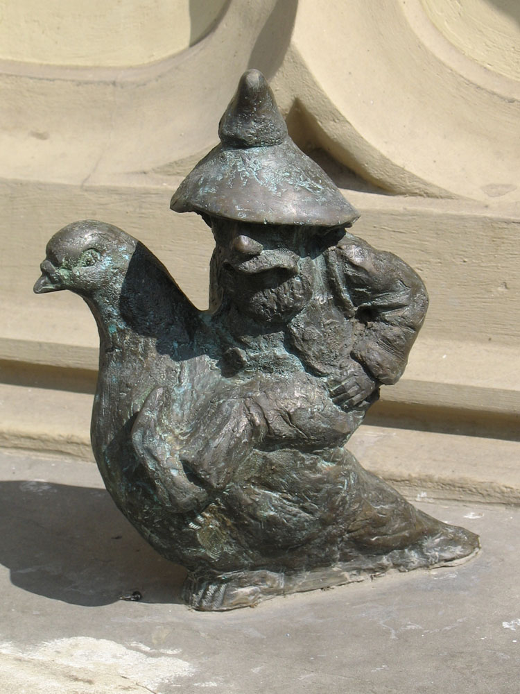wroclaw_krasnal_golebnik.jpg