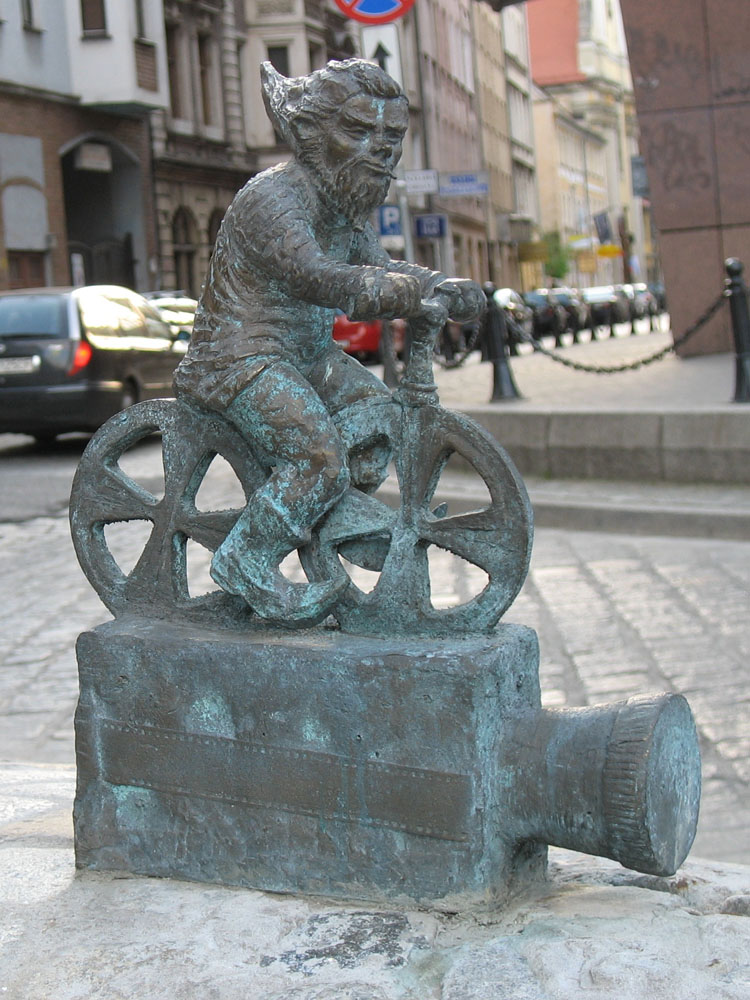 wroclaw_krasnal_kinoman.jpg