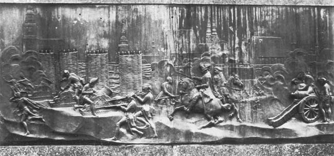 tauentzie_monument.jpg